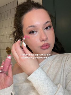 This shade is stunning omg @Rare Beauty 
