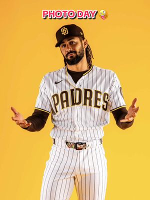 Strike a pose. #MLB #Baseball #SpringTraining #PhotoDay