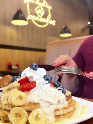 We’ve got all your brunch favourites! Thank you for visiting our Moncton location @Melissa Danielle Doucet 💛🥞 📍Stacked Pancake & Breakfast House - 35 Plaza Blvd., Moncton, New Brunswick  #stackedpancakehouse #breakfast #restaurant #brunch #brunching 