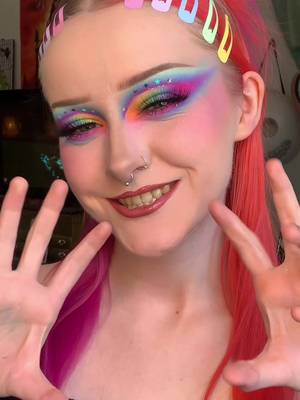 PUT SOME COLOUR ON YOUR FACE 👏🏼👏🏼👏🏼 using the new @PLOUISE 150 pan rainbow palette!!! 