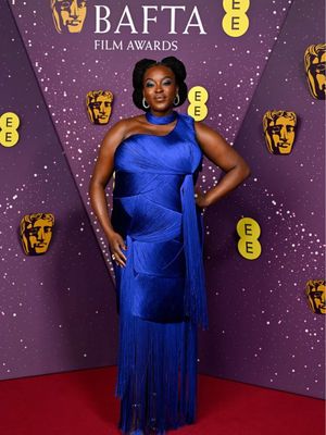 SCREAMING - My Wums won a BAFTA!!! 🔥😍✨👌🏾 Hair by me using @amika  Makeup @Joy Adenuga  #wunmimosaku #sinners #bafta #winner #dionnesmith 