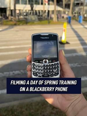 Brought out the Blackberry to film a day of Spring Training 😂  #yankees #springtraining #blackberry #throwback #workout 