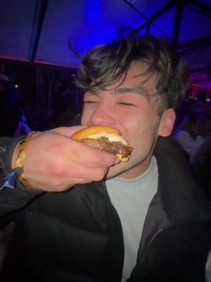 there’s a burger in aspen called 10/10burger @Puka Nacua 