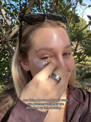 @beautybio eye patches ALWAYS!! Does anyone else do this 😂🫣 #eyepatches #relateable #wellnessgirlie #skincare 