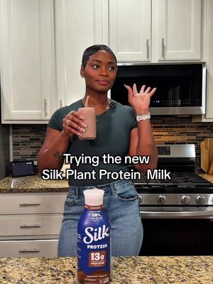 #AD As a gym girly, I’m always looking for easy ways to sneak in more protein. So when I found @lovemysilk Protein Milk at @target with 13 grams of protein, 50% less sugar and 50% more protein than dairy milk... I was sold! This milk is delicious on its own, but this chocolate covered strawberry smoothie is officially in rotation. Head to Target to grab some and let me know what you think! https://liketk.it/5VaYG #feelplantygood #silkTarget #targetfinds #TargetPartner † Silk Protein Original: 4g sugar/cup; reduced fat milk: 11g sugar/cup ‡Silk Protein Original: 13g protein/cup; reduced fat milk: