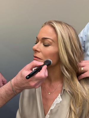 i’m pretty as….  #bestglamteam #bravingtheblizzard #letsgoooo 