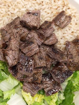 sound on. that sizzle isn’t a filter. 🔥 fresh off the grill. straight into the bowl. Try our NEW Grilled Steak today 🥩🥗 #asmr #grilledsteak #whatsyourgusto #atlanta 