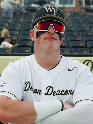 Talk to me🧹 #GoDeacs🎩 #WakeForest #baseball #ncaabaseball #sweep 