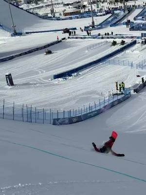 This one fkin hurt.. 😬 10min before Olympic final.. Not ideal! Thankful I was able to get up from this one😳🙏