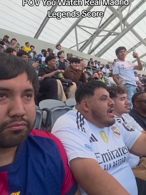 real madrid legends vs Barcelona legends game memo Horchata🇲🇽 gets happy after real madrid scores #realmadrid #barcelona #futbol #Soccer #futbol⚽️ 