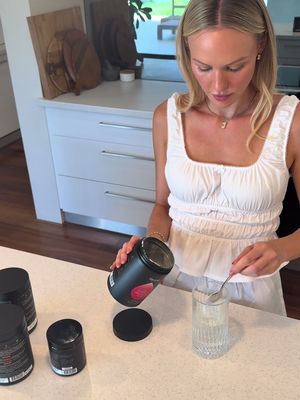 Small daily habits that make a big difference ✨ @welleco Getting back into my WelleCo routine has been such a simple change with a big impact - my mornings feel brighter, and my days feel lighter and it feels like I’m choosing myself again. #ad