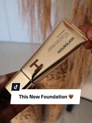 @Hourglass Cosmetics Illusion Luminous Glow Foundation SPF 30 gives me the coverage I love with skincare benefits built in; SPF 30, hydration, smoothing, and a luminous finish that lasts all day. In just 14 days, skin looks lifted, refined, and healthier… and I see it.  More than makeup, it’s skin confidence. #hourglasspartner