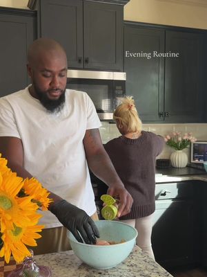 Bryce won’t let me miss a taco Tuesday. What was on the menu for you tonight ? #theosburnfamily #cooking #Dinnerldeas #sahm #momsoftiktoks @Costco Wholesale @Ninja Kitchen @knorr 