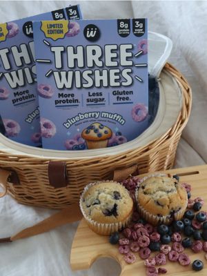 THE WAIT IS OVER 🫐🧁✨ #newflavor #blueberrymuffins #blueberry #bakery #nycbakery 