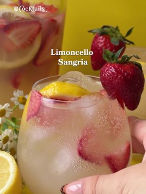 Snowy weeks call for a pitcher of limoncello sangria 🍋❄️ -1 cup strawberries, sliced -1 cup sliced lemon -1/2 cup limoncello -1 bottle Sauvignon Blanc -club soda, for topping off #sangria #limoncello #batchcocktails #wine #whitewine