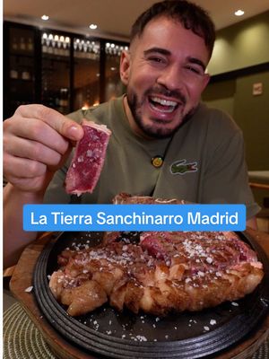 Restaurante La Tierra en Sanchinarro: un Restaurante en Madrid en un barrio que me encanta con una cocina de esencia española con opciones de picoteo, mucho ibérico y hasta chuletones de distintos precios (yo pedí el más top de calidad). El espacio interior es pequeño pero compensado por dos grandes terrazas cubiertas en el exterior. Que todo el mundo que vaya pida la pluma por favor. No es un consejo si una orden... #sanchinarro #restaurantesmadrid 