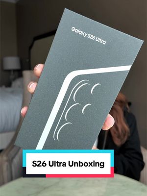 Unboxing the Samsung Galaxy S26 ultra and the slim magnet case! #samsung #unboxing 