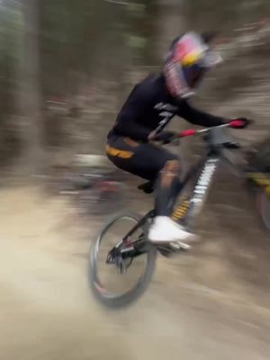 Skyline cruiser laps 💆‍♂️ #mtb #fyp 