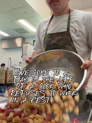 How to find clients as a meal prep business. #mealprep #SmallBusiness #cooking 