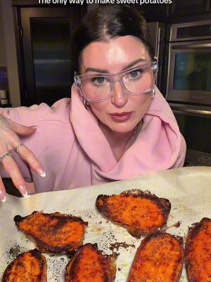 Not makeup today… but, I’ve been making sweet potatoes this way for years and years. It’s so easy and works out every time! So I feel the need to share 🤣 Preheat the over to 375F  Wash your sweet potatoes throughly  Cut them in half lengthwise  Spray with avocado oil ( or oil of your choice)  Sprinkle with spices: I use granulated garlic, onion powder & black pepper  Flip them over so the cut side faces down and spray the oil on the back side as well Bake for 45min to 1 hour  Perfect every time 🩷 I could eat sweet potatoes everyday…anyone else?  P.S. Romeo feels the need to bark every time film 😂 #sweetpotatoes 