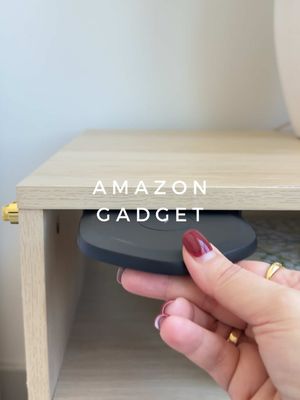 Amazon Gadget Find 🔋✨ So easy to set up and you can put this on your office table, nightstand, kitchen counters etc. It works with phones and wireless earphones! #amazonfinds #gadget #Home #asmr #iphone 