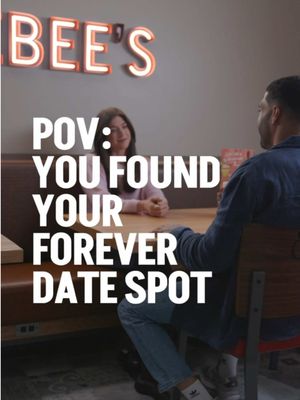 It's always been love at first bite @Applebee’s Grill + Bar...JINX 😉🍔 #applebeespartner 