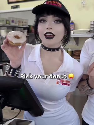 When you go to dunkin donuts with the wrong workers #coffee #donut #comedy 
