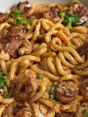 Creamy Buldak Carbonara Inspired Udon! Since yall love the chicken and rice with broth recipe, I had to turn it into a noodle dish 🤎 Full recipe up on the blog as always - www.moribyan.com - or tap the link in bio 🍤 #Ramadan #Recipe #food #noodles #cooking 