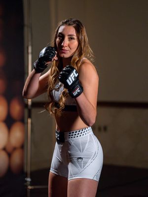 🚨🚨🚨 la Invicta @🌸Regina tarin 🌸 entra de último minuto para #UFCMexico 