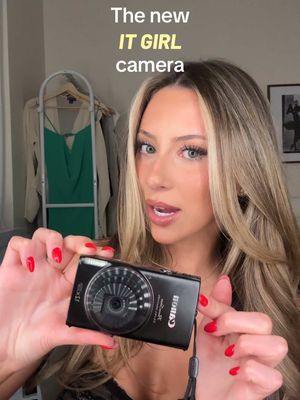 If you’re looking for the “it girl” look - you need this camera. Added to my ShopMy #canon #itgirl #canonelph #canonelph360 #powershot 