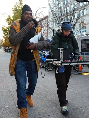 We were streaming near Astor Place when this dude walked over to see what we were up to. His delivery sounded firee - he was gassin me up the whole time too 😂 He didn’t have any socials to plug but said his name is Kahlil .. bro crushed it!!