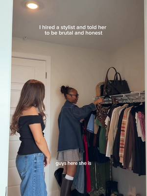 I told her to be brutally honest with me and she came THROUGH 😂💛 all delivered with love but this is the type of honesty I needed in a stylist !!! Like don’t have me looking a fool out there #tampastylist #findingmystyle #personalstyle stylist: @Alyza Sutton (based in Tampa but also offers virtual services!!!)