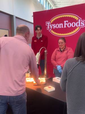 Back at it…Innovation Bites is here again, and this time, our team members got to sample the @Tyson Brand Restaurant Style Crispy Chicken Nuggets!