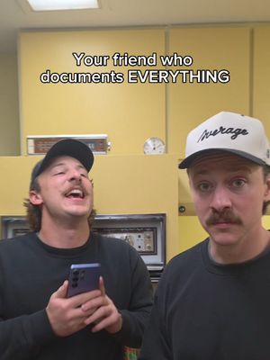 I don't blame him for documenting everything when he's got Photo assist on the new Galaxy S26 Ultra. Can your phone do that? Link in bio to pre-order now. #thepointerbrothers @Samsung US #TeamGalaxy #SamsungPartner #GalaxyS25 Ultra #GalaxyAI 