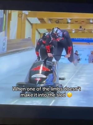 Minor detail. 😬 . #bobsleigh #wintersports #oops 