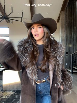 Park city day 1 ootd 🫶🏽✨ #girlstrip #OOTD #outfitideas #skitrip  .@jourdanmblight @belladoro @Haley Pratt @chloe_elder @Victoria Enderle @Sarah Parton | Dallas hair @Colette Lacour @alicesellsdallas @Alyssa Hoffmann 