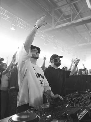 East End Dubs and Sosa getting us all nostalgic 🖤 #drumsheds #eastenderz #sosa #eastenddubs #housemusic 