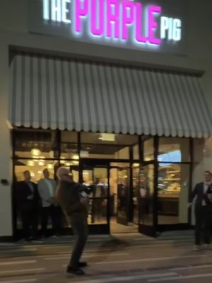 Welcome to Oak Brook The Purple Pig 💜🐷🥂 So excited to have this chic restaurant nearby for vibey lunches and chic dinners!  #oakbrookmall @Oakbrook Center #chicagosuburbs 