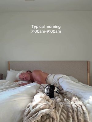 Typical morning… But not for much longer. @emilystomatuk 💓 #couple #pregnant #agegapcouple #morning  