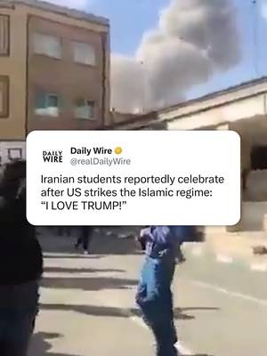 🚨 Iranian students are reportedly celebrating the US strikes in Iran. Source: tarikh_eran om X