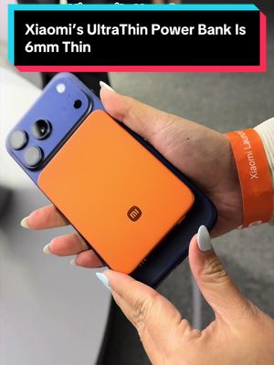 Xiaomi’s newest power bank has a 5000mAh battery and supports up to 15W wireless fast charging with different charging modes. AND comes in three colors (of course orange) 👀🍊🔋 #xiaomi #powerbank #5000mAh #xiaomipowerbank #portablecharger 