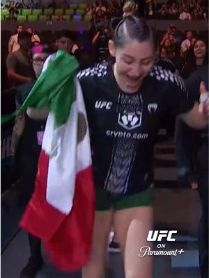 Regina Tarin is enjoying her first walk to the Octagon 🤩💃 #UFC #mma #reginatarin 