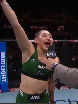 21 años!!! Regina Tarin, aprendanse el nombre! #UFCMexico
