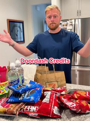 If you happen to get stuck in the middle seat on an ✈️ between Courtney and I - we will supply you with all the free snacks 👀🤝