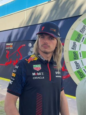 Can’t believe the mullet was a lie 😭 #f1 #maxverstappen #mullet 