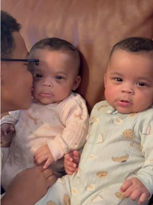 Bash holding it down in his big brother role! 🤩 Ivy was making us work today. Lol 