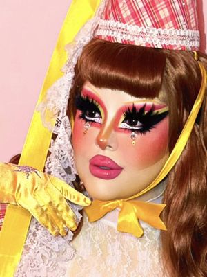 A natural makeup girlie #transformation #grwm #makeuptutorial #makeup #dragqueens 