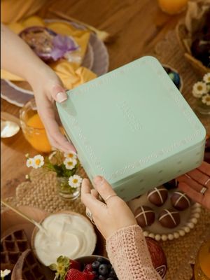 Featuring our 2026 delicate lace Easter design, the decorative Milk & Dark Easter Hamper Tin comes filled with a selection of popular Haigh's milk and dark chocolate Easter treats. Available to purchase online and in-store. #EasterGifting #EasterGiftIdeas #EasterChocolate #EasterHamper
