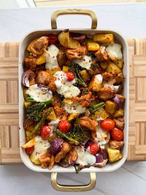 WEEK 6 | MEAL 1: BABE ON A BUDGET TAKES THE WEEKLY SHOP 🛒🛒🩷🩷 MEAL 1: SAUSAGE, PESTO & MOZZARELLA POTATO BAKE 🍴 3 portions* ⏰ 40 minutes  Store cupboard essentials: oil, minced garlic, chilli flakes, mixed herbs, salt & pepper Ingredients - 1/2tbsp olive oil - 3/4 white potatoes - 1tsp minced garlic - 1tsp chilli flakes - 1tsp mixed herbs - 1 red onion - Handful tender stem broccoli  - Handful baby plum tomatoes - 6 veggie sausages - 100g red pesto - 1 mozzarella ball To make... ❤️‍🔥 Preheat your oven to 200 degrees. ❤️‍🔥 Dice up your potatoes and place them onto a baking tray. Drizzle with olive oil and season with minced garlic, salt & pepper, chilli flakes and minced herbs.  ❤️‍🔥 Pop into the oven for 20 minutes. ❤️‍🔥 Remove potatoes from the oven and add your diced red onion, tenderstem broccoli & baby plum tomatoes.  ❤️‍🔥 Break your veggie sausages and add those too before spooning over your rest pesto. Give everything a good mix and pop back into the oven for 15 minutes.  ❤️‍🔥 When the timer is up, check your potatoes are soft and then layer your mozzarella on top.  ❤️‍🔥 Pop back into the oven for 5 minutes or until the cheese has melted.  ❤️‍🔥 Plate up & enjoy! ADJUSTMENTS: This serves 3 solid portions - to serve 4, add in your additional 2 sausages and some extra potatoes.  Store in an airtight container in the fridge and reheat in either the air-fryer, oven or microwave until piping hot!  (Disclaimer: from the feedback, I think my portion sizes run quite large! 👀 If you’re cooking for one & feel that there will be too much food & want to minimise waste, I would recommend choosing 3/4 of the meals instead of making all 5. Just check the portion sizing & work out what you need for your week!) #babeonabudget #weeklyfoodshop #veggierecipes 