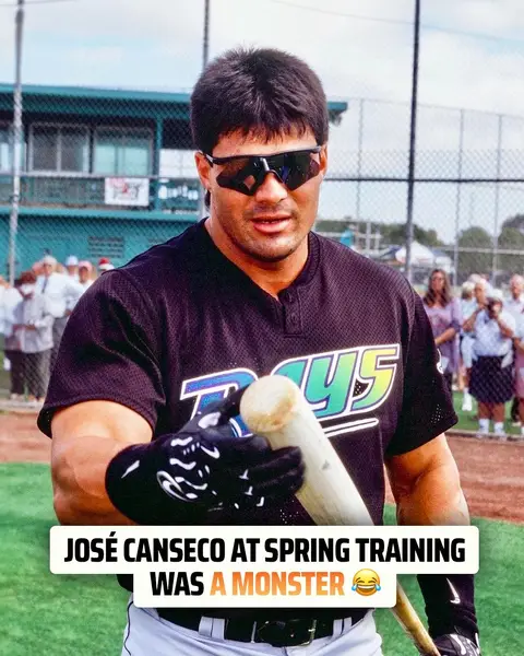 Jose Canseco was a vibe. 😂 #baseball #MLB #lifting #bodybuilding #gym